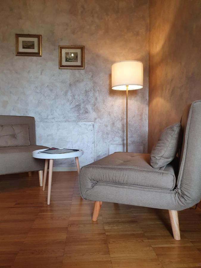 Osteria E Locanda Del Viaggiatore Russi Bagian luar foto