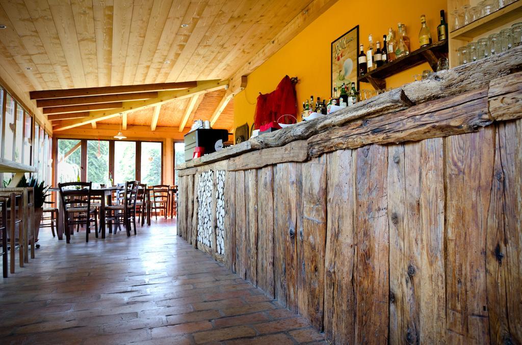 Osteria E Locanda Del Viaggiatore Russi Bagian luar foto